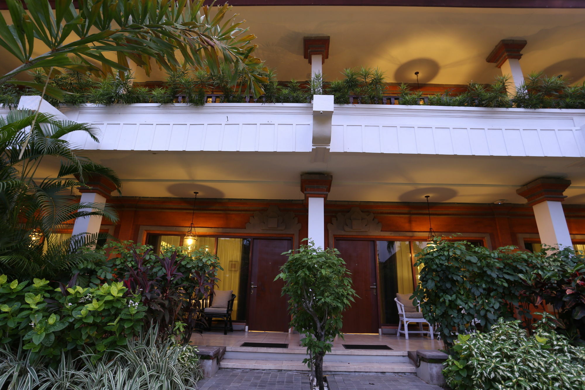 The Cakra Hotel Denpasar Dış mekan fotoğraf